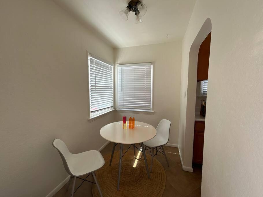 Entire Home By Newport Beach, Disneyland And Sna! Costa Mesa Bagian luar foto