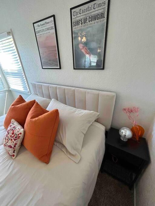 Entire Home By Newport Beach, Disneyland And Sna! Costa Mesa Bagian luar foto
